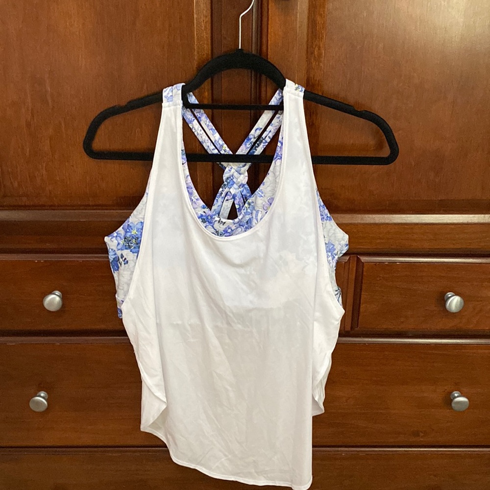 Fabletics NWT Giselle powertouch built-in bra swing tank L